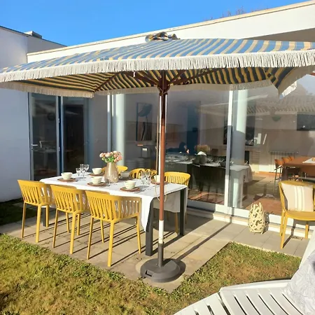 Pena's Family House *