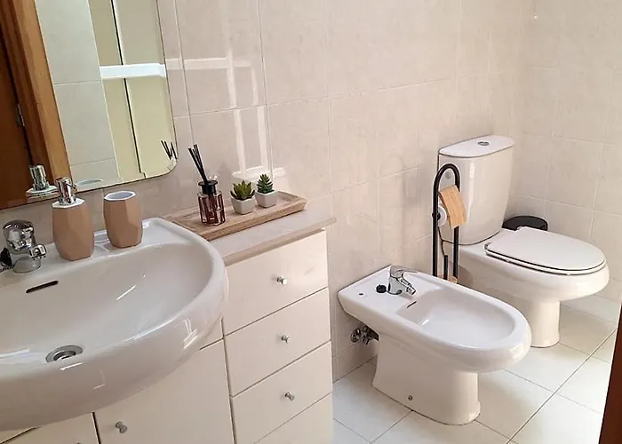 Semesterbostad Pena's Family House *